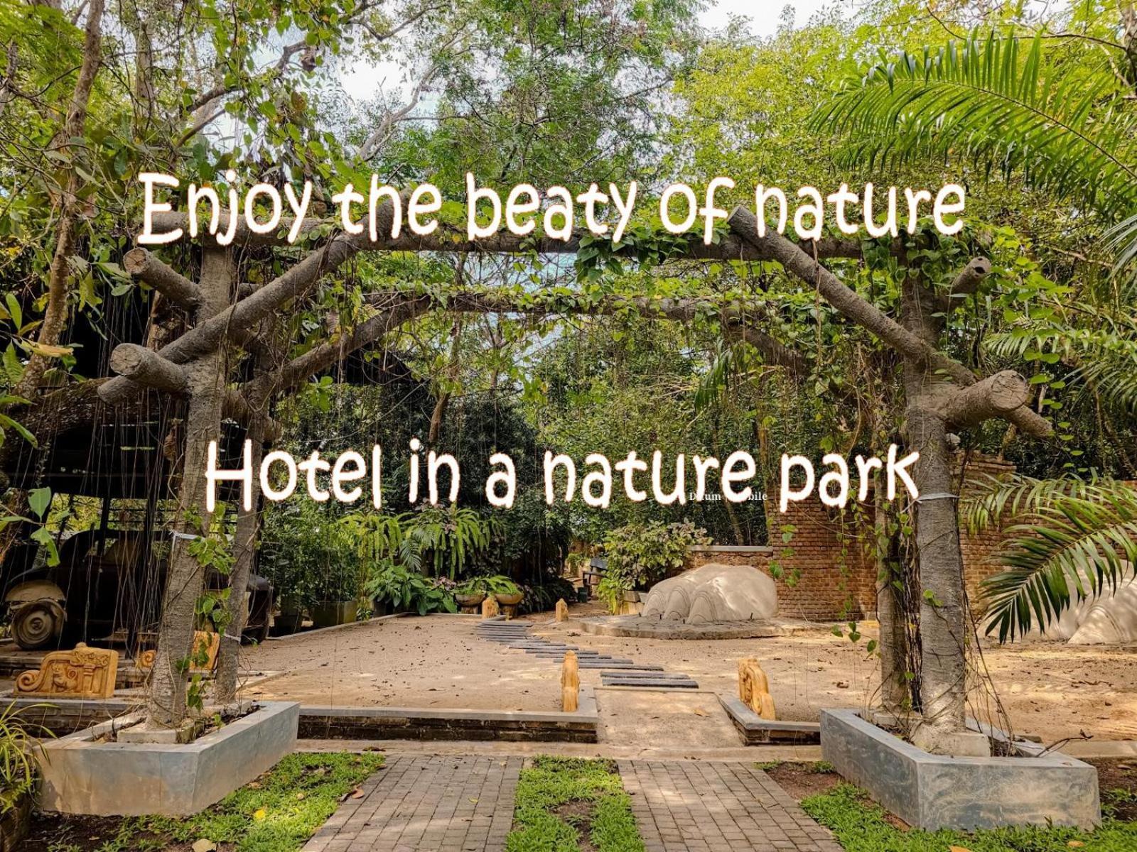 Ceylon Kingsmen Garden Hotel - Katunayake Negombo Exterior photo